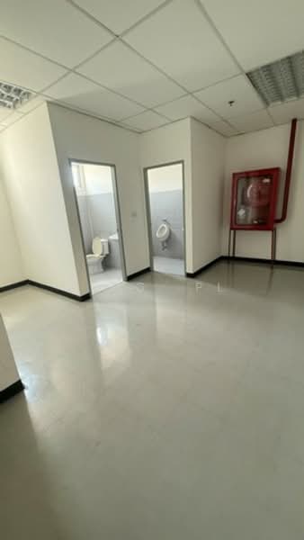 ให้เช่าโกดังพร้อมออฟิศ พื้นที่ 1,500 ตรม. ทำเลศรีราชา แหลมฉบัง ชลบุรี, ชลบุรี, ศรีราชา, ศรีราชา, ชลบุรี, 1,500 ตร.ม., โกดัง-โรงงาน ให้เช่า, โดย Seng .PL, 500222391 - DDproperty.com