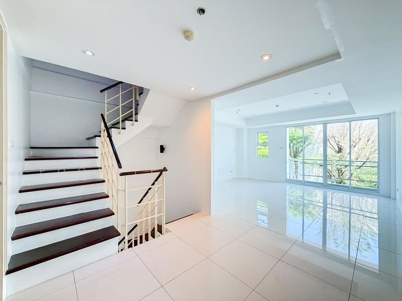 Supalai Prima Riva : ศุภาลัย พรีมา ริวา (Home Office), กรุงเทพ, ถนนพระราม 3, ช่องนนทรี, ยานนาวา, กรุงเทพ, 218 ตร.ม., สำนักงาน ให้เช่า, โดย POONLIT VERAPAKUL·, 500222426 - DDproperty.com