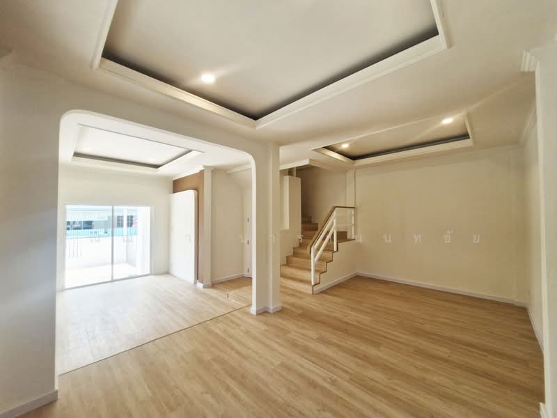 บ้านรีโนเวทใหม่ โซนเทพารักษ์ แพรกษา เมืองสมุทรปราการ, Samut Prakan, Phraeksa, Muang Samut Prakarn, Samut Prakan, 3 Bedrooms, 109 sqm, Townhouse For Sale, by ปุณณภา นารานนทชัย, 500222432 - DDproperty.com