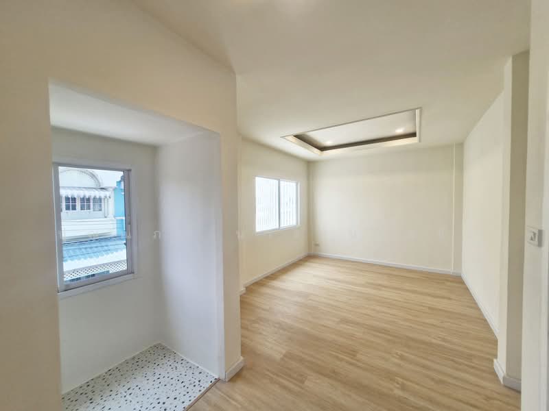 บ้านรีโนเวทใหม่ โซนเทพารักษ์ แพรกษา เมืองสมุทรปราการ, สมุทรปราการ, แพรกษา, เมืองสมุทรปราการ, สมุทรปราการ, 109 ตร.ม., ทาวน์เฮ้าส์ ขาย, โดย ปุณณภา นารานนทชัย, 500222432 - DDproperty.com