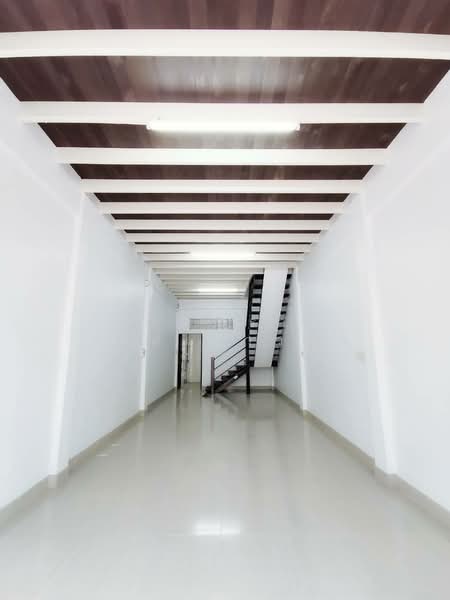 ็House for rent, Bangkok, เจริญนคร, Bang Lam Phu Lang, Khlong San, Bangkok, 2 Bedrooms, 164 sqm, Townhouse For Rent, by Chantra Wongyaofa, 500222440 - DDproperty.com