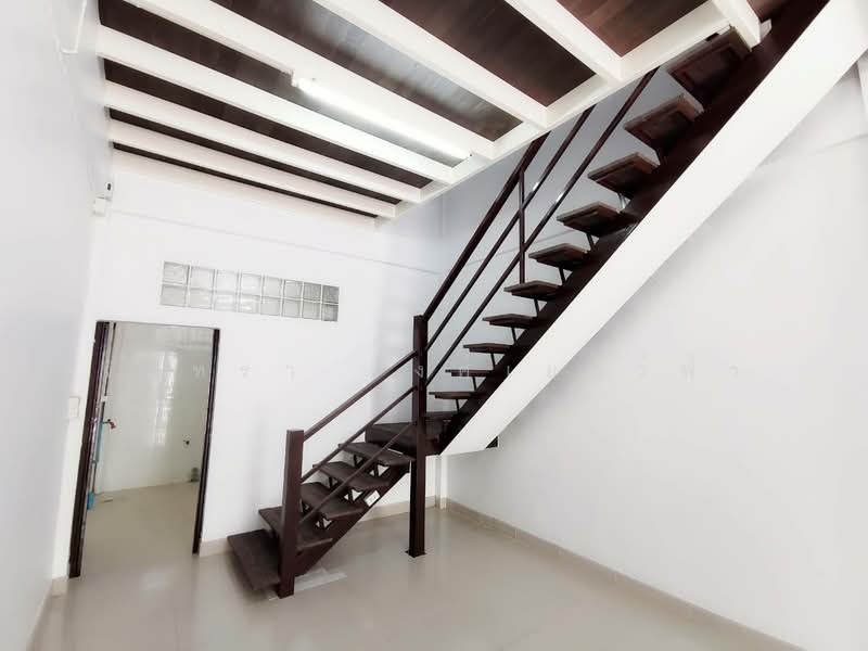 ็House for rent, Bangkok, เจริญนคร, Bang Lam Phu Lang, Khlong San, Bangkok, 2 Bedrooms, 164 sqm, Townhouse For Rent, by Chantra Wongyaofa, 500222440 - DDproperty.com