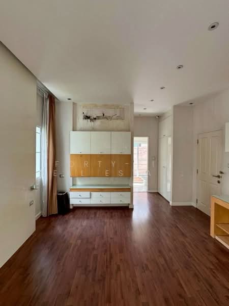 Nantawan Sathorn-Ratchaphruk, Bangkok, Soi Mooban Nanthawan, Bang Waek, Phasi Charoen, Bangkok, 3 Bedrooms, 444 sqm, Single Detached House For Sale, by Forty-Six Real Estate Group, 500222442 - DDproperty.com