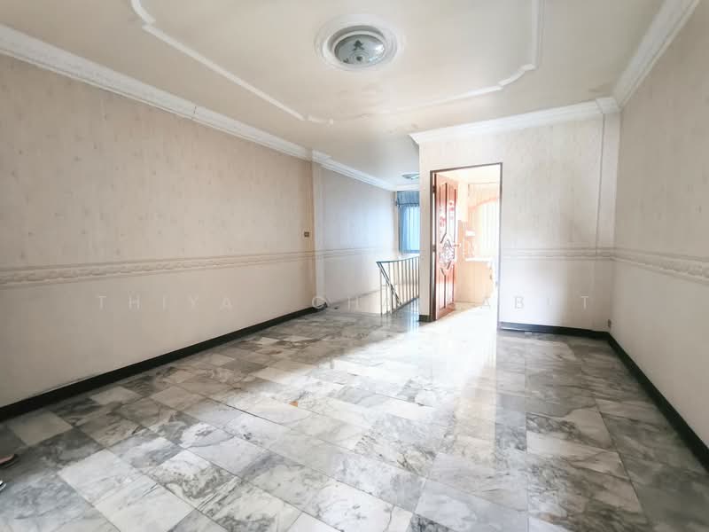 ทาวน์เฮ้าท์3หลังติด ถนนซอยลาดพร้าว93, Bangkok, Khlong Chan, Bang Kapi, Bangkok, 8 Bedrooms, 450 sqm, Townhouse For Sale, by Thiya​ Chaysabut, 500222448 - DDproperty.com