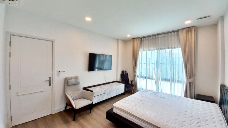 Nantawan Rama 9 - New Krungthepkreetha, Bangkok, Saphan Sung, Saphan Sung, Bangkok, 4 Bedrooms, 302 sqm, Single Detached House For Rent, by Pimyada (Beauty) Apipong, 500222450 - DDproperty.com