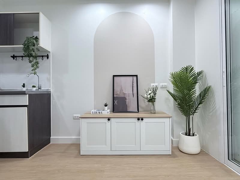 The Log 3, Bangkok, Soi Udomsuk 51, Bang Chak, Phra Khanong, Bangkok, 1 Bedroom, 28 sqm, Condo For Sale, by Tai Next Step, 500222457 - DDproperty.com