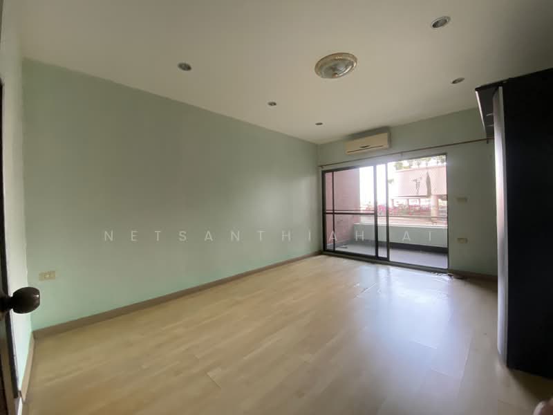 For Sale - Country Complex Bangna, Bangkok