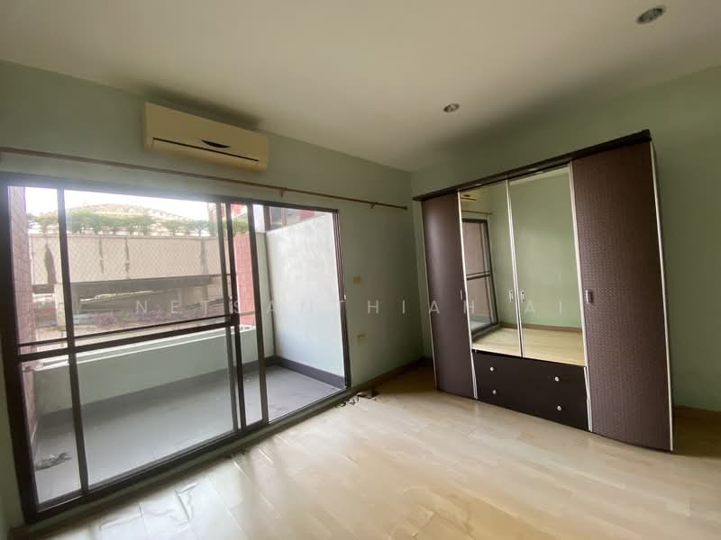 For Sale - Country Complex Bangna, Bangkok