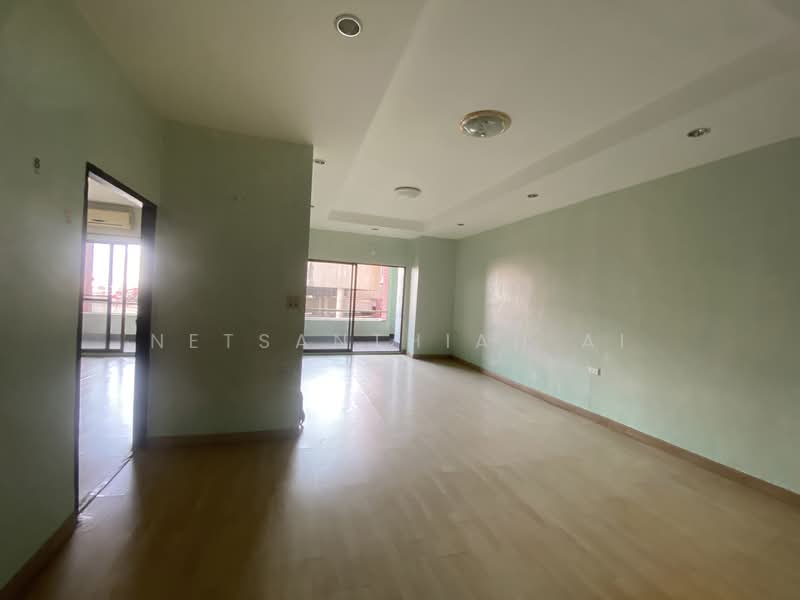 For Sale - Country Complex Bangna, Bangkok