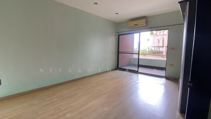 Country Complex Bangna, Bangkok, Sanpawut Road, Bang Na, Bangkok, 2 Bedrooms, 116 sqm, Condo For Sale, by Netsanthiah Ai, 500222639 - DDproperty.com