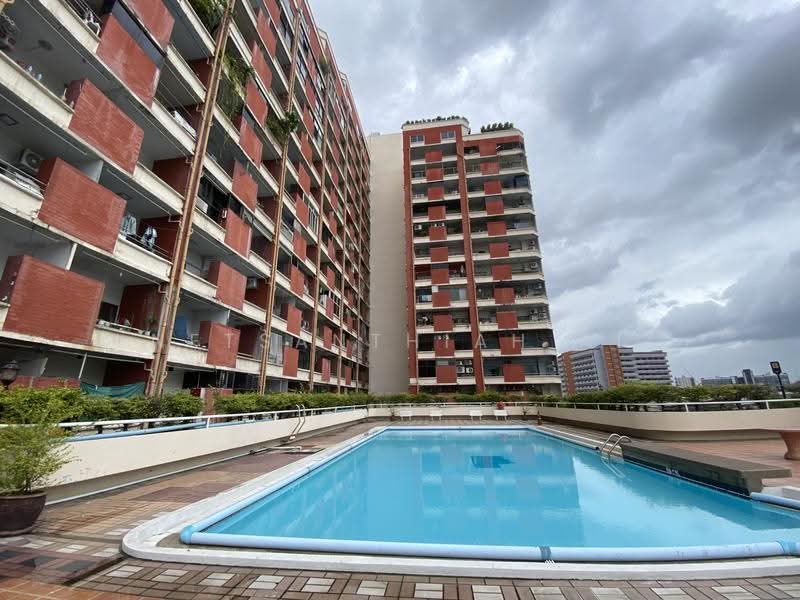 Country Complex Bangna, Bangkok, Sanpawut Road, Bang Na, Bangkok, 2 Bedrooms, 116 sqm, Condo For Sale, by Netsanthiah Ai, 500222639 - DDproperty.com