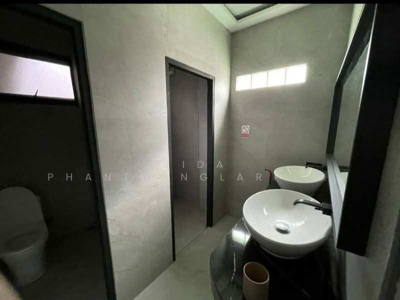 Office rental, 3-storey building, 2-storey building next to Chokchai 4 Road, Ladprao near BTS, Bangkok, Lat Phrao, Lat Phrao, Bangkok, , 600 sqm, Office Space For Rent, by Tida phanthonglarptawee, 500222718 - DDproperty.com