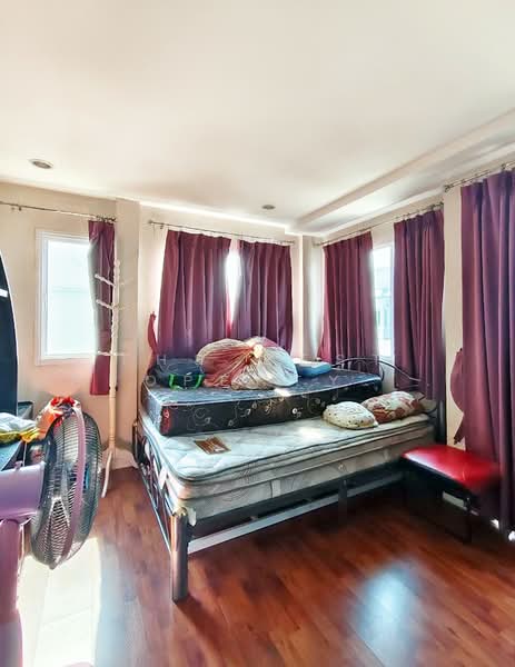 Chuan Chuen Charan 3, Bangkok, Wat Tha Pra, Bangkok Yai, Bangkok, 4 Bedrooms, 100 sqm, Townhouse For Sale, by The Best Property น้ำตาล, 500222736 - DDproperty.com