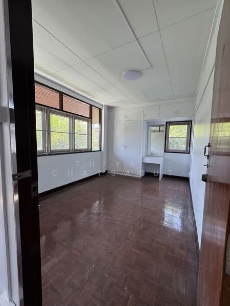 บ้านเดี่ยว 120 ตารางวา เลี้ยงสัตว์ได้ ลาดพร้าว115, กรุงเทพ, คลองจั่น, บางกะปิ, กรุงเทพ, 300 ตร.ม., บ้านเดี่ยว ให้เช่า, โดย Thiya Chaysabut, 500222749 - DDproperty.com