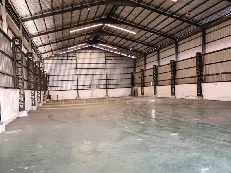 ให้เช่า โกดัง เก็บสินค้า และออฟฟิศสำนักงาน บนถนน.เฉลิมพระเกียรติ ร.9 ใกล้มอเตอร์เวย์, Bangkok, Dok Mai, Prawet, Bangkok, , 2,000 sqm, Warehouse/Factory For Rent, by Tida phanthonglarptawee, 500222795 - DDproperty.com