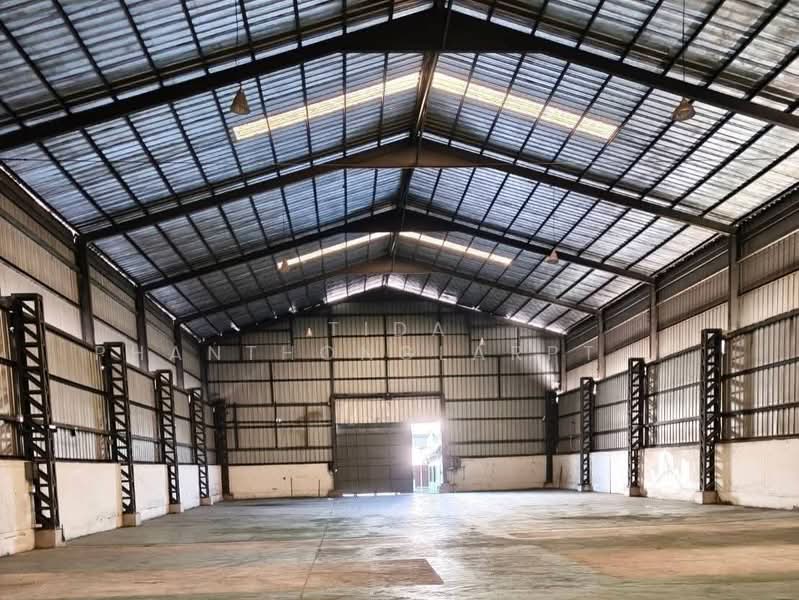 ให้เช่า โกดัง เก็บสินค้า และออฟฟิศสำนักงาน บนถนน.เฉลิมพระเกียรติ ร.9 ใกล้มอเตอร์เวย์, Bangkok, Dok Mai, Prawet, Bangkok, , 2,000 sqm, Warehouse/Factory For Rent, by Tida phanthonglarptawee, 500222795 - DDproperty.com