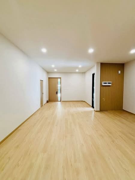 ขายบ้านเดียวชั้นเดียวหลังใหญ่ สไตล์โมเดิร์น นาพร้าว ศรีราชา, Chon Buri (Pattaya), Surasak, Si Racha, Chon Buri (Pattaya), 3 Bedrooms, 200 sqm, Single Detached House For Sale, by Dusit Saengfa, 500222821 - DDproperty.com