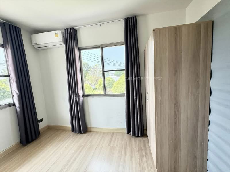 ขายบ้านเดี่ยวหลังใหญ่ หลังมุม โครงการใหม่ ม.ริมเขาบางพระ ศรีราชา, Chon Buri (Pattaya), Bang Phra, Si Racha, Chon Buri (Pattaya), 3 Bedrooms, 220 sqm, Single Detached House For Sale, by Dusit Saengfa, 500222836 - DDproperty.com