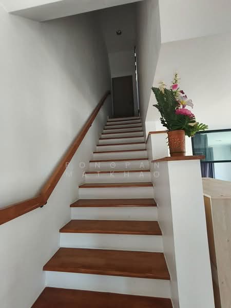 Flora Wongsawang : ฟลอรา วงศ์สว่าง, นนทบุรี, ถนนกรุงเทพฯ-นนทบุรี, บางเขน, เมืองนนทบุรี, นนทบุรี, 140 ตร.ม., ทาวน์เฮ้าส์ ขาย, โดย Pongpan Matkhao, 500222860 - DDproperty.com