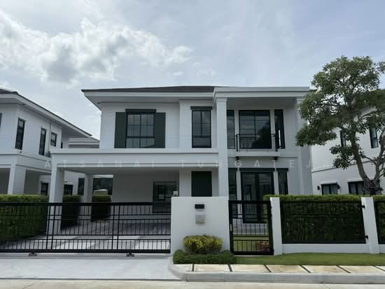 Setthasiri Watcharapol-Theprak : เศรษฐสิริ​ วัชรพล–เทพรักษ์, กรุงเทพ