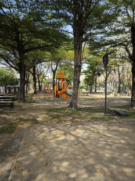 Baan Maneerin Park : บ้านมณีรินทร์ พาร์ค, ปทุมธานี, ถ.รังสิต-ปทุมธานี, บ้านกลาง, เมืองปทุมธานี, ปทุมธานี, 190 ตร.ม., บ้านเดี่ยว ขาย, โดย ณัฐพิสุทธิ์ รมย์รื่น, 500222916 - สนามเด็กเล่น - DDproperty.com