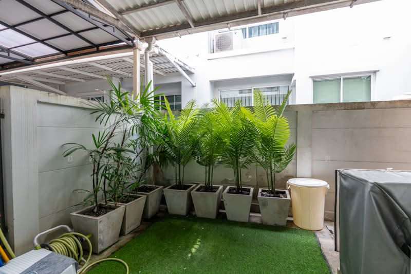 Baan Klang Muang Kaset-Nawamin, Bangkok, Soi Nawamin 70 Yeak 11-2, Khlong Kum, Bueng Kum, Bangkok, 4 Bedrooms, 166 sqm, Townhouse For Sale, by อดิเทพ ภระมรทัต, 500222958 - DDproperty.com