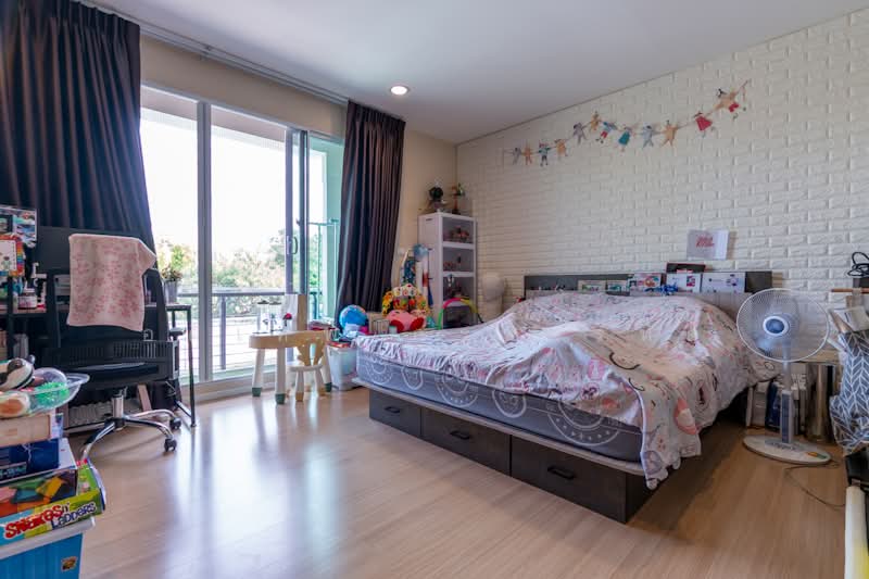 Baan Klang Muang Kaset-Nawamin, Bangkok, Soi Nawamin 70 Yeak 11-2, Khlong Kum, Bueng Kum, Bangkok, 4 Bedrooms, 166 sqm, Townhouse For Sale, by อดิเทพ ภระมรทัต, 500222958 - DDproperty.com