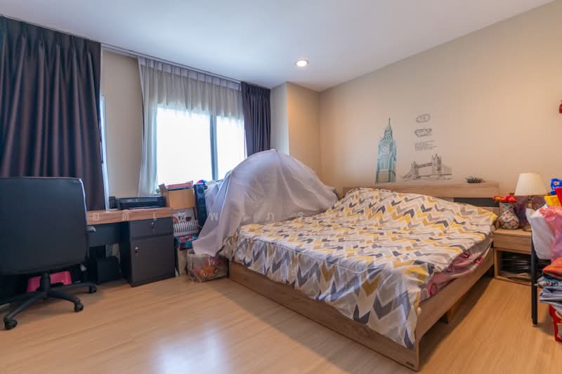 Baan Klang Muang Kaset-Nawamin, Bangkok, Soi Nawamin 70 Yeak 11-2, Khlong Kum, Bueng Kum, Bangkok, 4 Bedrooms, 166 sqm, Townhouse For Sale, by อดิเทพ ภระมรทัต, 500222958 - DDproperty.com