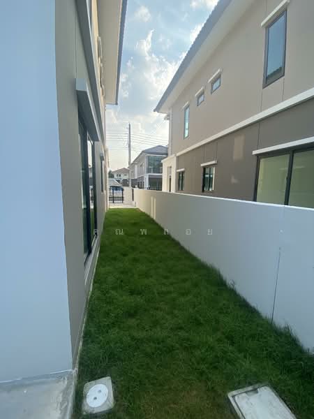 Patio Bangna-Wongwaen, Samut Prakan, 199-21 Soi King Kaew 25/1, Rachathewa, Bang Plee, Samut Prakan, 3 Bedrooms, 168 sqm, Semi-Detached House (Twin House) For Sale, by คุณพลอย คุณเมย์, 500222965 - DDproperty.com