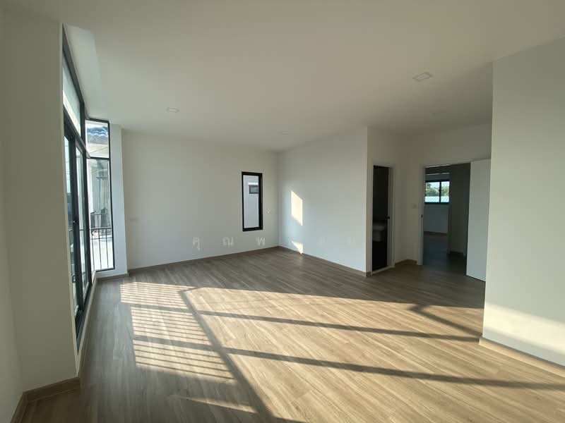 Patio Bangna-Wongwaen, Samut Prakan, 199-21 Soi King Kaew 25/1, Rachathewa, Bang Plee, Samut Prakan, 3 Bedrooms, 168 sqm, Semi-Detached House (Twin House) For Sale, by คุณพลอย คุณเมย์, 500222965 - DDproperty.com