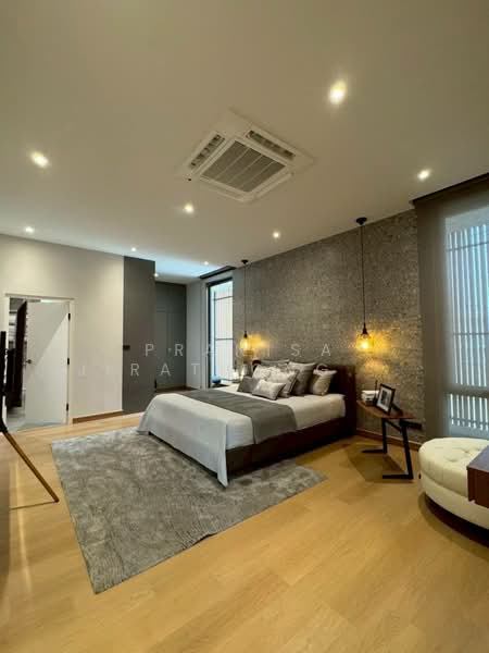 B-yan pool & residence Kaset-Navamin, Bangkok, Lat Phrao, Lat Phrao, Bangkok, 5 Bedrooms, 550 sqm, Villa For Sale, by Pranisa Jirathongpoon, 500222966 - DDproperty.com