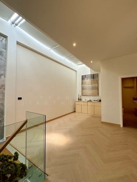 B-yan pool & residence Kaset-Navamin, Bangkok, Lat Phrao, Lat Phrao, Bangkok, 5 Bedrooms, 550 sqm, Villa For Sale, by Pranisa Jirathongpoon, 500222966 - DDproperty.com