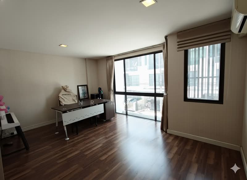 The Terrace Ramintra 65, Bangkok, Ram Inthra Road, Tha Rang, Bang Khen, Bangkok, 3 Bedrooms, 180 sqm, Townhouse For Sale, by NR AGENT, 500222974 - DDproperty.com