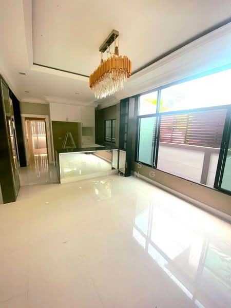 The Grand Bangna-Wongwaen, Bangkok, 288 Kanchanaphisek Road, Dok Mai, Prawet, Bangkok, 4 Bedrooms, 332 sqm, Single Detached House For Sale, by Pranisa Jirathongpoon, 500222977 - DDproperty.com