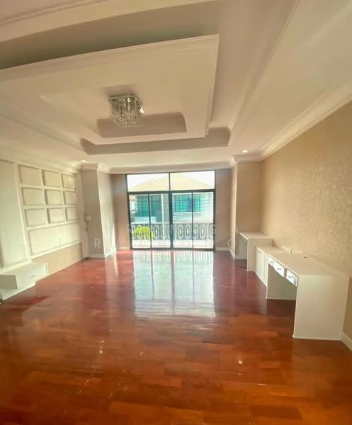 The Grand Bangna-Wongwaen, Bangkok, 288 Kanchanaphisek Road, Dok Mai, Prawet, Bangkok, 4 Bedrooms, 332 sqm, Single Detached House For Sale, by Pranisa Jirathongpoon, 500222977 - DDproperty.com