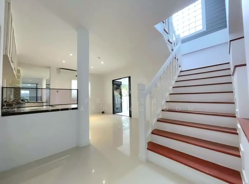อุ่นรัก ซอยนาคนิวาศ 15, Bangkok, Lat Phrao, Lat Phrao, Bangkok, 3 Bedrooms, 180 sqm, Single Detached House For Sale, by Pranisa Jirathongpoon, 500222996 - DDproperty.com