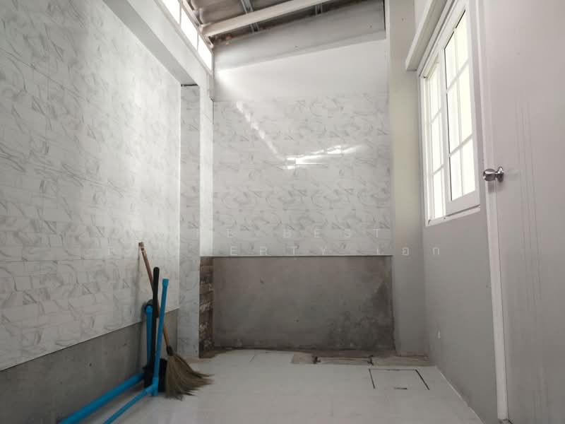 โกลเด้นทาวน์ อยุธยา, Phra Nakhon Si Ayutthaya, Ban Krot, Bang Pa-In, Phra Nakhon Si Ayutthaya, 4 Bedrooms, 117 sqm, Townhouse For Sale, by The Best Property เอก, 500223000 - DDproperty.com