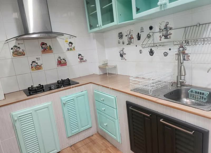 Golden Town 2 Ladprao-Kaset Nawamin, Bangkok, Soi Nawamin 42 Yak 27, Khlong Kum, Bueng Kum, Bangkok, 4 Bedrooms, 187 sqm, Townhouse For Rent, by Airada Parasarn, 500223001 - DDproperty.com