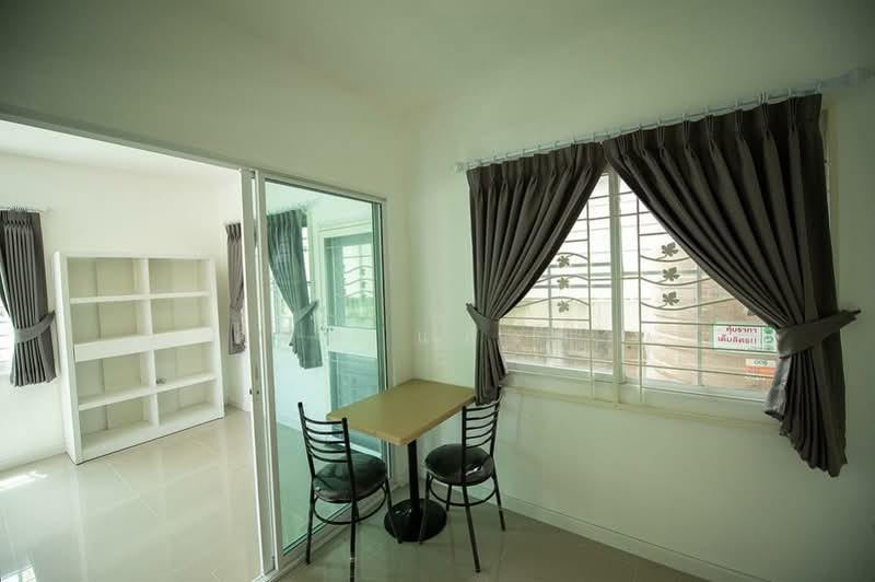 ให้เช่าทาวน์โฮม ม.เสนาวีว่า (เจซิตี้ ) อัสสัมชัญ ศรีราชา, Chon Buri (Pattaya), Surasak, Si Racha, Chon Buri (Pattaya), 3 Bedrooms, 80 sqm, Townhouse For Rent, by Dusit Saengfa, 500223023 - DDproperty.com