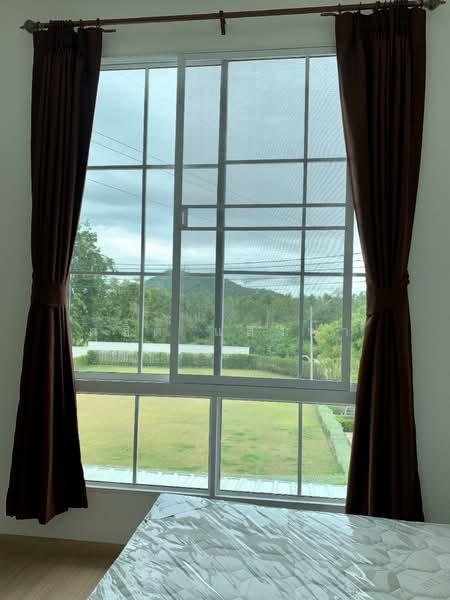 ให้เช่าทาวน์โฮม ม.เสนาวีว่า (เจซิตี้ ) อัสสัมชัญ ศรีราชา, Chon Buri (Pattaya), Surasak, Si Racha, Chon Buri (Pattaya), 3 Bedrooms, 80 sqm, Townhouse For Rent, by Dusit Saengfa, 500223023 - DDproperty.com