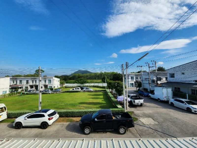 ให้เช่าทาวน์โฮม ม.เสนาวีว่า (เจซิตี้ ) อัสสัมชัญ ศรีราชา, Chon Buri (Pattaya), Surasak, Si Racha, Chon Buri (Pattaya), 3 Bedrooms, 80 sqm, Townhouse For Rent, by Dusit Saengfa, 500223023 - DDproperty.com