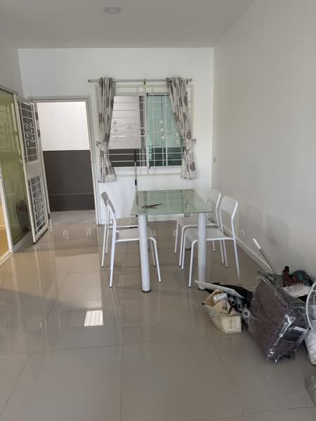 ให้เช่าทาวน์โฮม ม.เสนาวีว่า (เจซิตี้ ) อัสสัมชัญ ศรีราชา, Chon Buri (Pattaya), Surasak, Si Racha, Chon Buri (Pattaya), 3 Bedrooms, 80 sqm, Townhouse For Rent, by Dusit Saengfa, 500223023 - DDproperty.com