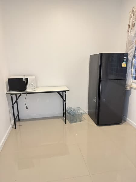 ให้เช่าทาวน์โฮม ม.เสนาวีว่า (เจซิตี้ ) อัสสัมชัญ ศรีราชา, Chon Buri (Pattaya), Surasak, Si Racha, Chon Buri (Pattaya), 3 Bedrooms, 80 sqm, Townhouse For Rent, by Dusit Saengfa, 500223023 - DDproperty.com