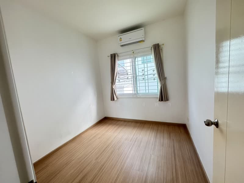 ให้เช่าทาวน์โฮม ม.เสนาวีว่า (เจซิตี้ ) อัสสัมชัญ ศรีราชา, Chon Buri (Pattaya), Surasak, Si Racha, Chon Buri (Pattaya), 3 Bedrooms, 80 sqm, Townhouse For Rent, by Dusit Saengfa, 500223023 - DDproperty.com