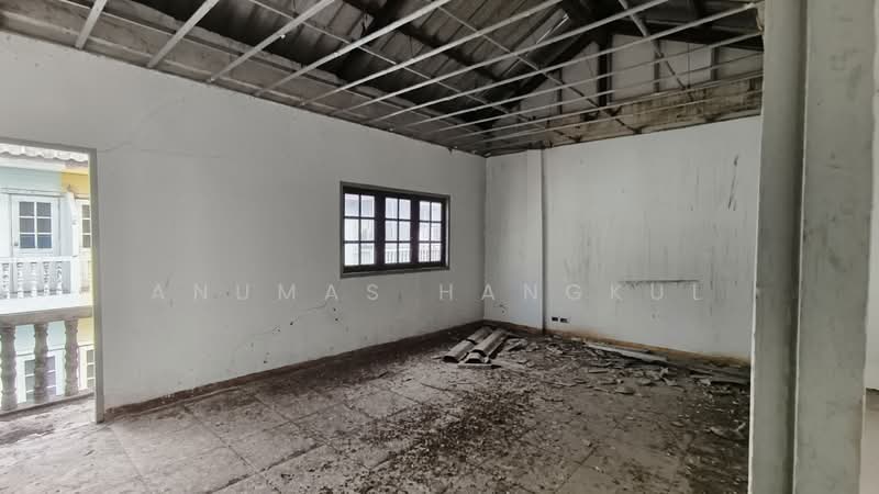 ขายถูกทาวน์โฮมใกล้สถานีรถไฟฟ้ามัยลาภ, Bangkok, Chorake Bua, Lat Phrao, Bangkok, 3 Bedrooms, 250 sqm, Townhouse For Sale, by Anumas Hangkul, 500223024 - DDproperty.com