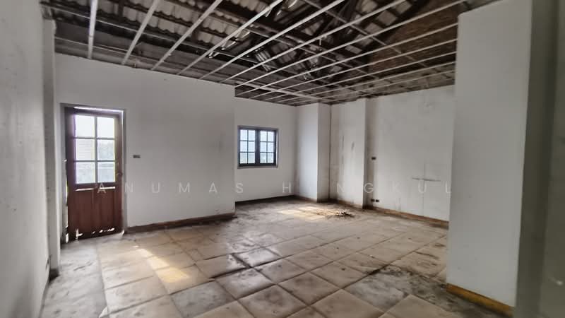 ขายถูกทาวน์โฮมใกล้สถานีรถไฟฟ้ามัยลาภ, Bangkok, Chorake Bua, Lat Phrao, Bangkok, 3 Bedrooms, 250 sqm, Townhouse For Sale, by Anumas Hangkul, 500223024 - DDproperty.com