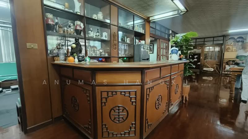 For Sale - ขายด่วน บ้านเดี่ยวแปลงใหญ่ 200 ตร.ว. พัฒนาการ 13 - ทำเลใกล้ทองหล่อ, Bangkok