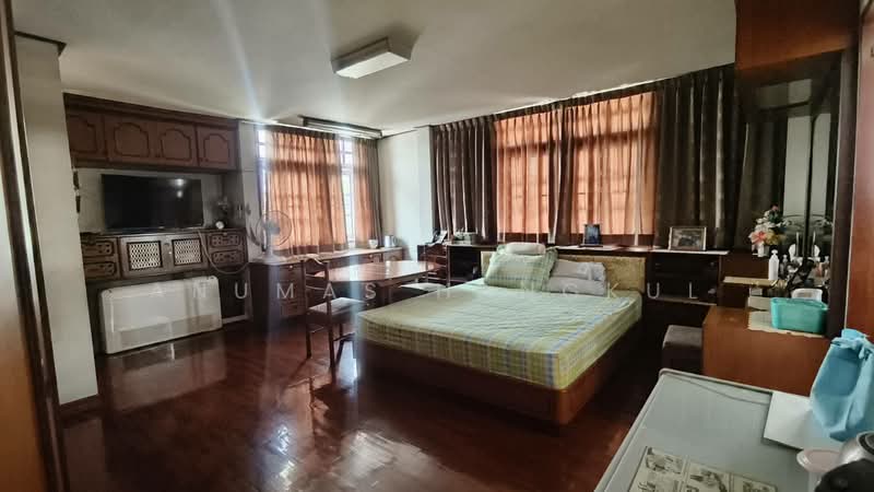 For Sale - ขายด่วน บ้านเดี่ยวแปลงใหญ่ 200 ตร.ว. พัฒนาการ 13 - ทำเลใกล้ทองหล่อ, Bangkok