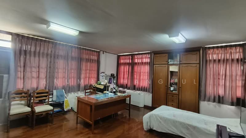 ขาย - ขายด่วน บ้านเดี่ยวแปลงใหญ่ 200 ตร.ว. พัฒนาการ 13 - ทำเลใกล้ทองหล่อ, กรุงเทพ