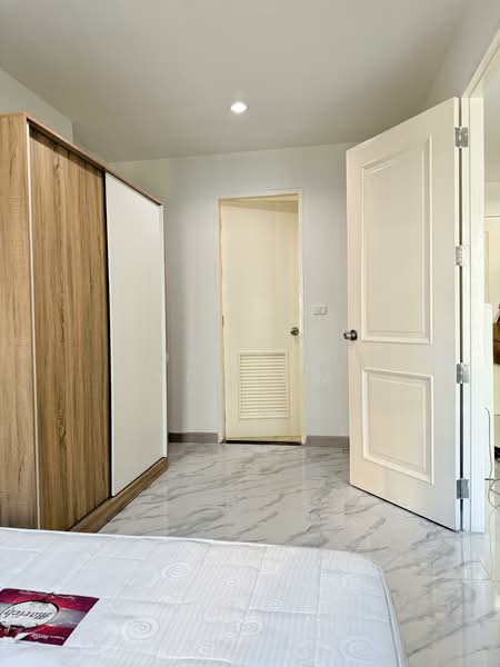 The Mark Ratchada-Airport Link, Bangkok, Chaturathit Road, Makkasan, Ratchathewi, Bangkok, 1 Bedroom, 38 sqm, Condo For Rent, by Kongkarn Yodkom, 500223061 - DDproperty.com